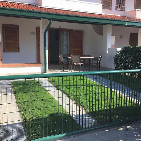 Charming Renovated Flat بيبيوني
