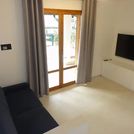 Charming Renovated Flat * بيبيوني