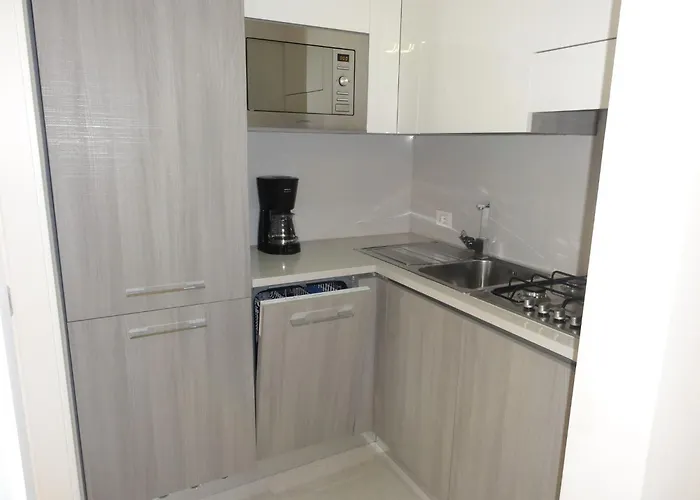 Charming Renovated Flat