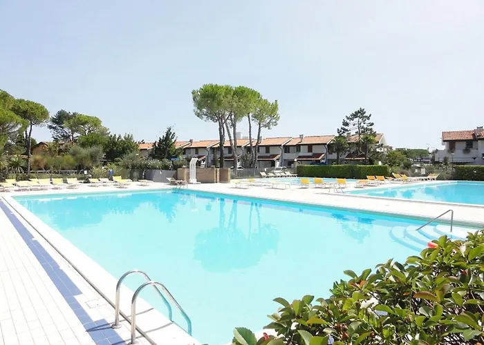 Charming Renovated Flat Villa