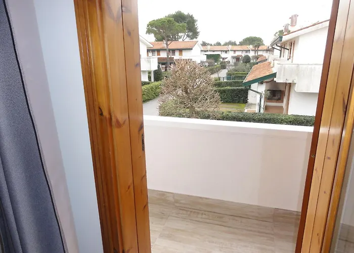 Charming Renovated Flat Bibione